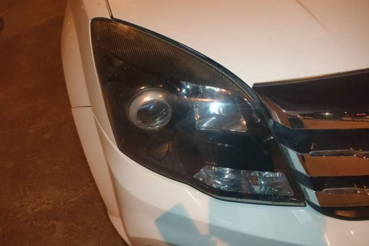 Used Haval H5 Classic 2018 Classic Edition 2.0T Manual 4x4 Progressive Model Right Front Headlight