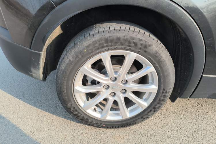 Used Cadillac XT4 2018 28T Two-Wheel Drive Tech Version