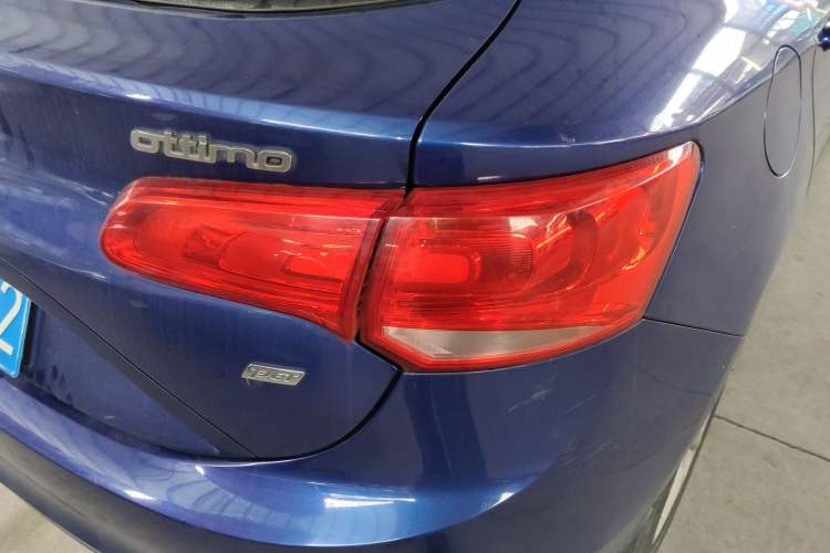 Used Fiat Ottimo 2014 1.4T Automatic Fashion Edition Right Rear Taillight