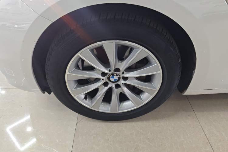 Used BMW 5 Series GT 2015 528i Leading Model