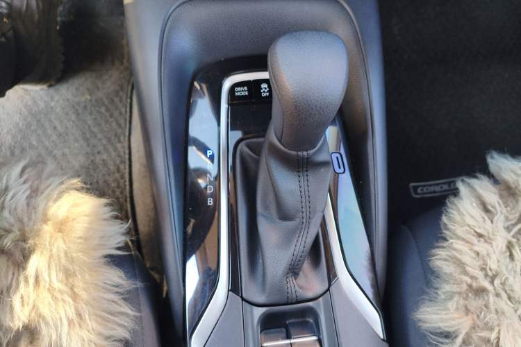 Used Toyota Corolla 2021 Dual-Motor 1.8L E-CVT Elite Edition