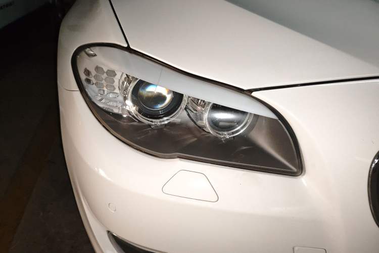 Used BMW 5 Series 2011 523Li Luxury Model Right Front Headlight