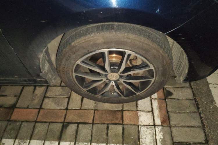 Used BYD Song MAX 2018 1.5T Automatic Smart Connect Luxury 6-Seater
