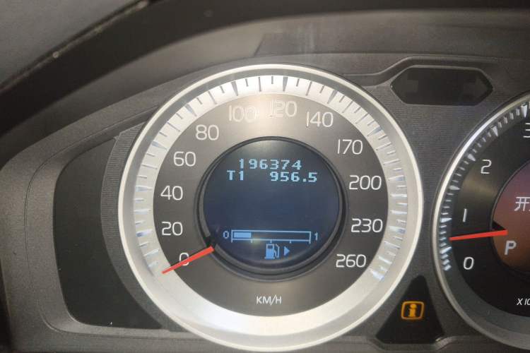 Used Volvo S60 2011 T6 AWD Prestige Edition Odometer Close Up