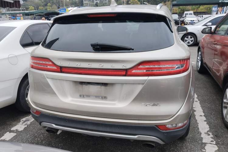 Used Lincoln MKC 2014 2.0T Four-Wheel Drive Luxury Edition Rear