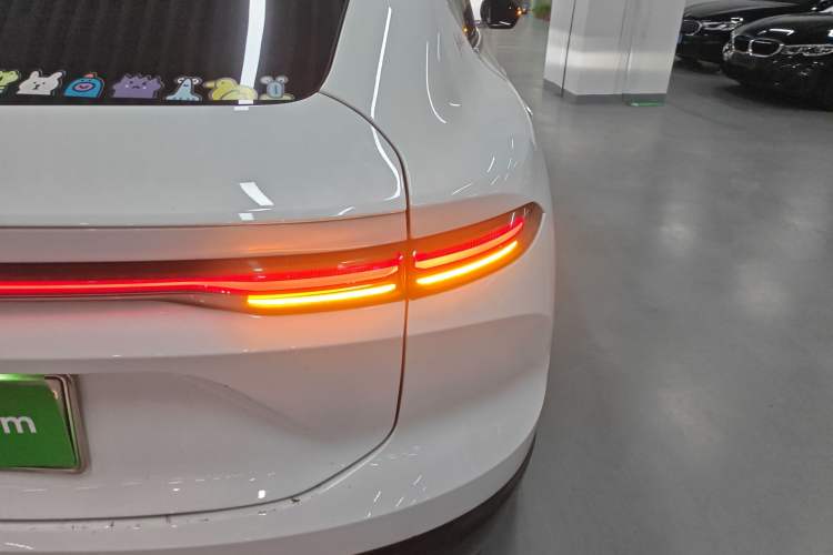 Used Nio EC6 2024 100 kWh Exterior 3