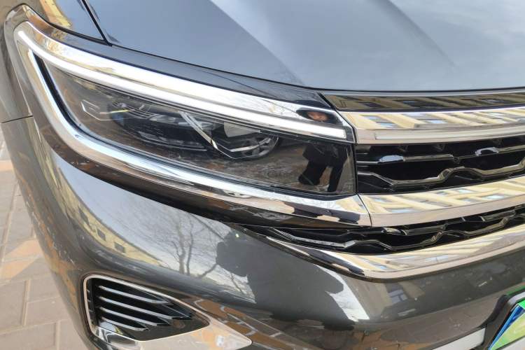 Used Volkswagen Talagon 2022 380TSI Four-Wheel Drive Luxury "Jiajing" Edition Pro 6 Seats
