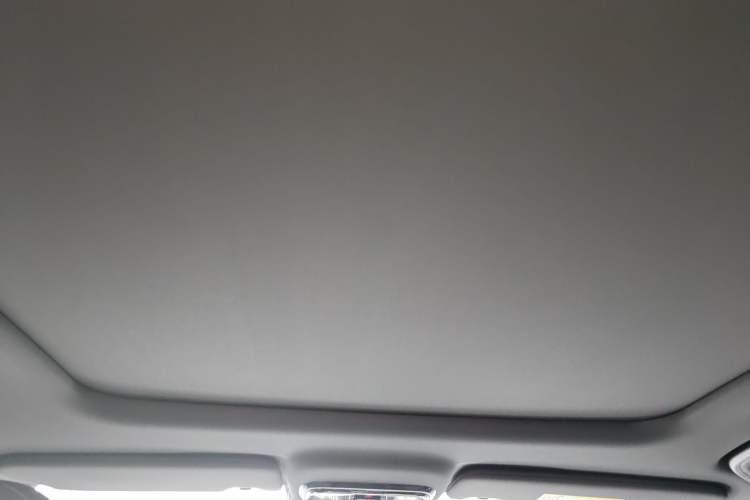 Used Geely Auto Preface 2026 Model Oriental Yao 1.5TD Fuyao Edition Headliner