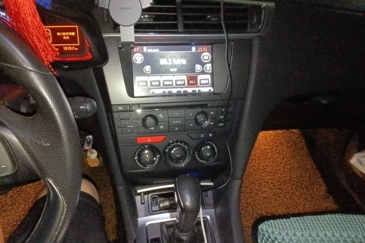 Used DS 6 2014 1.6T Elegant Version THP160
