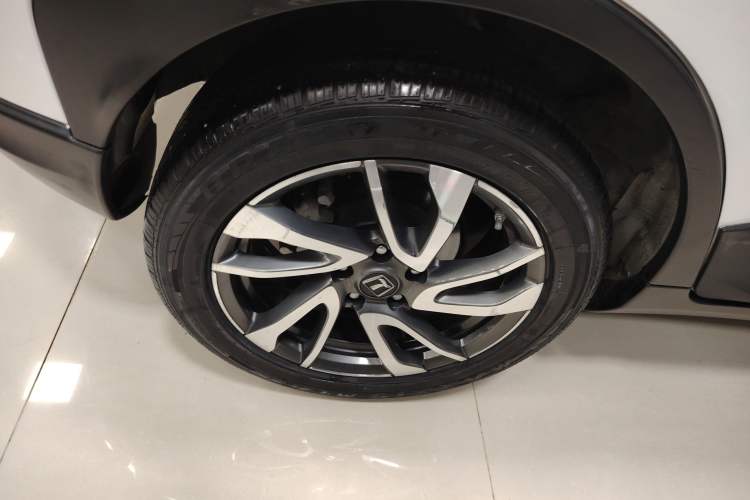 Used Luxgen U5 SUV 2017 1.6L CVT Jazz Edition
