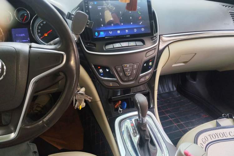 Used Buick Regal 2014 2.0L Leading Fashion Edition
