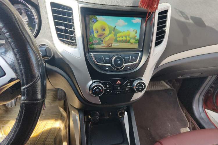 Used Changan CS35 2016 1.6L Manual Luxury Model China V Standard
