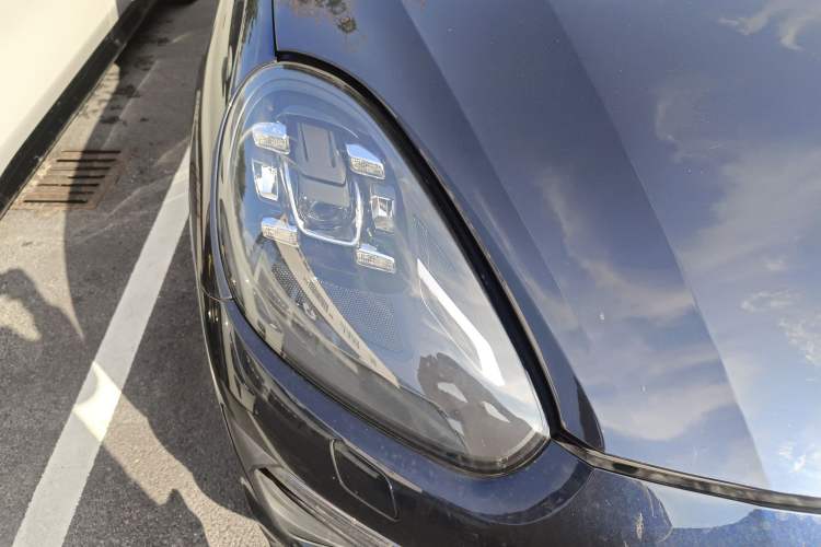 Used Porsche Cayenne 2015 Cayenne GTS 3.6T Right Front Headlight