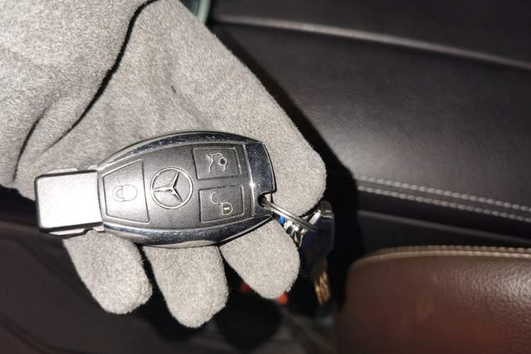 Used Mercedes-Benz GLC 2018 Facelift GLC 260 4MATIC Luxury Edition
