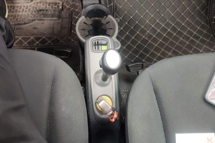 Used smart fortwo 2012 1.0 MHD Hardtop Standard Edition Gear Lever