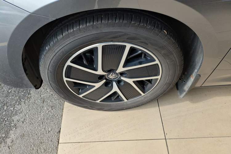 Used BYD Qin L 2024 DM-i 120KM Leading Model
