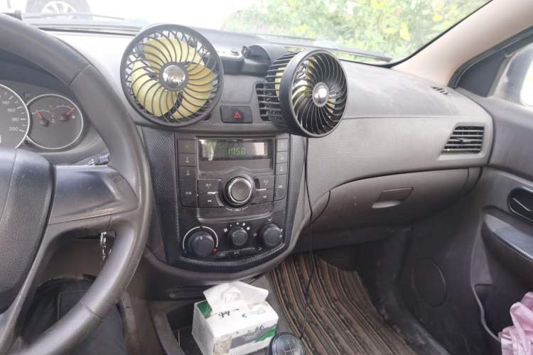 Used Wuling Hongguang 2015 1.2L S Base Model China V Standard
