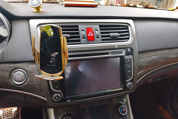 Used Haval H8 2015 2.0T Two-Wheel-Drive Luxury Version