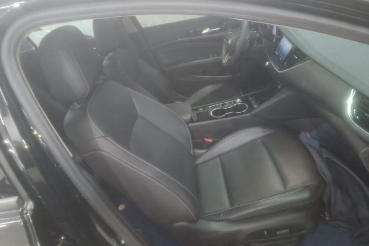 Used Buick Regal 2024 25T Deluxe Edition