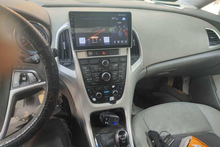 Used Buick GT 2012 XT 1.6L Manual Entry-Level Model
