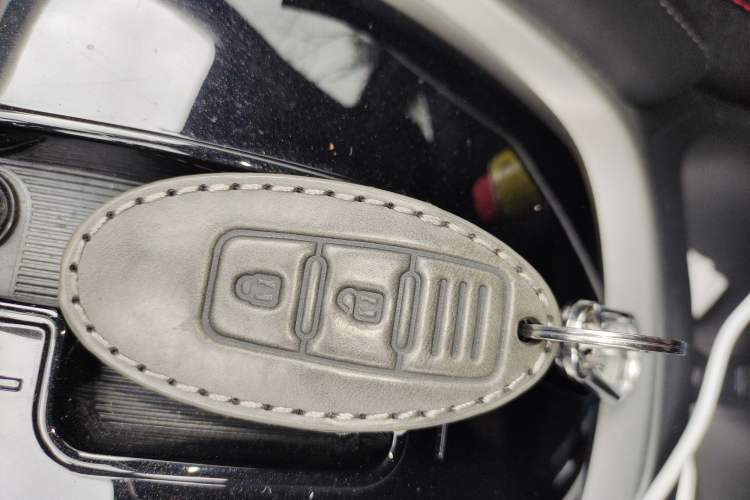 Used Nissan X-Trail 2023 Classic 2.0L Two-Wheel Drive Smart Connect Premium Edition
