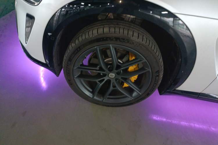 Used Xiaomi Auto YU7 2025 Ultra-Long Range High-Performance All-Wheel-Drive Max Edition