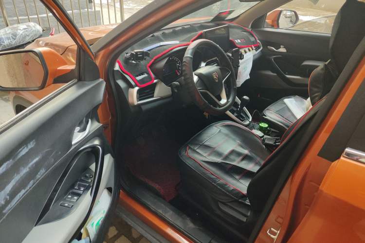 Used Baojun 510 2017 1.5L manual Comfort trim