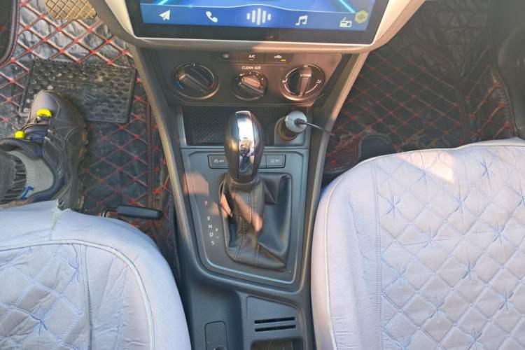 Used Volkswagen Lavida 2019 Lavida Start 1.5L Automatic Trendy Version China VI Standard Gear Lever