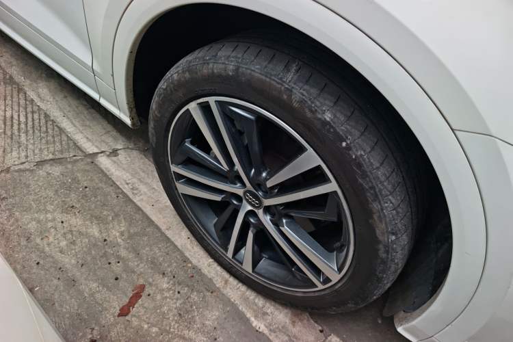 Used Audi Q5L 2020 Updated 40 TFSI Prestige Fashion Edition
