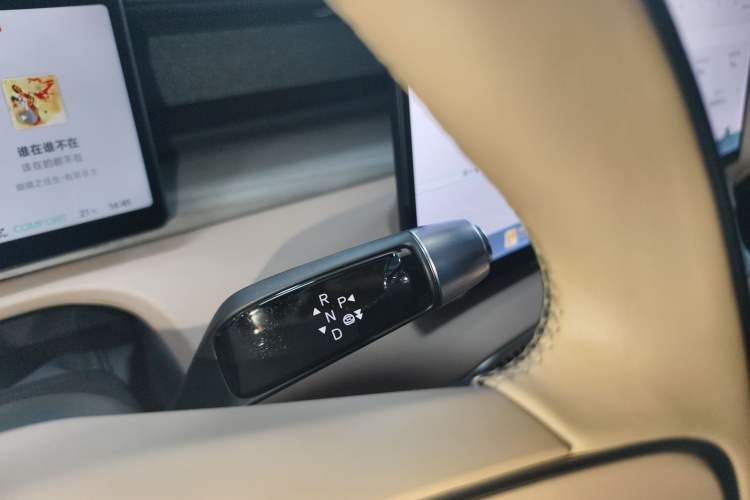 Used XPeng X9 2024 640 All-Wheel Drive High-Performance Max
