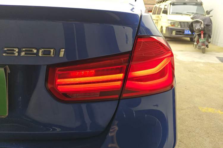 Used BMW 3 Series 2018 320i M Sport Package
