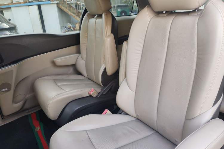 Used Buick GL8 2011 3.0L XT Luxury Business Flagship Edition Left Rear Seat
