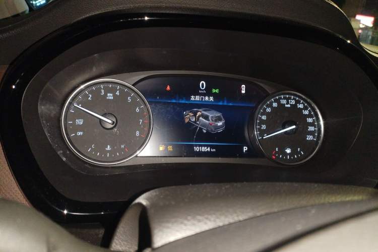 Used Buick GL8 2021 Land Cruiser Executive Class 652T Comfort Model