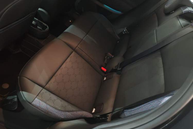 Used MINI Electric ACEMAN 2024 E Classic Edition Left Rear Seat