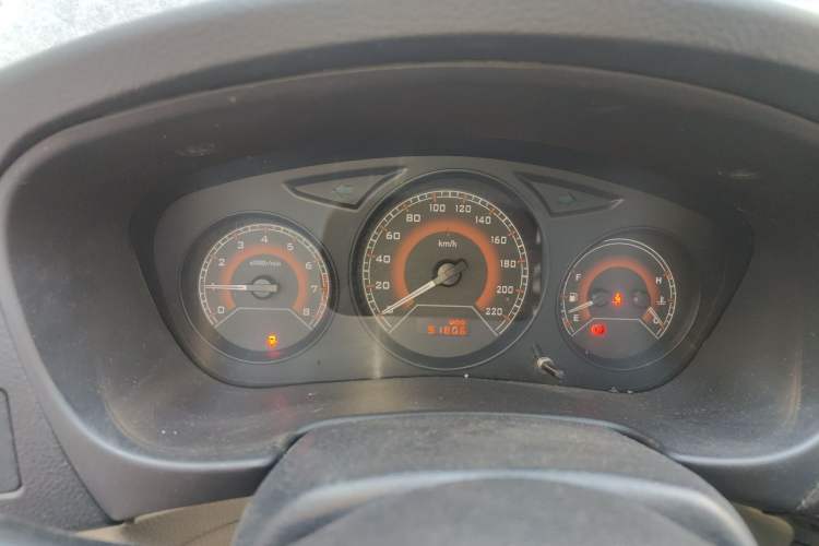 Used Soueast V3 Lingyue 2014 1.5L Manual Entry-Level Version Instrument Cluster