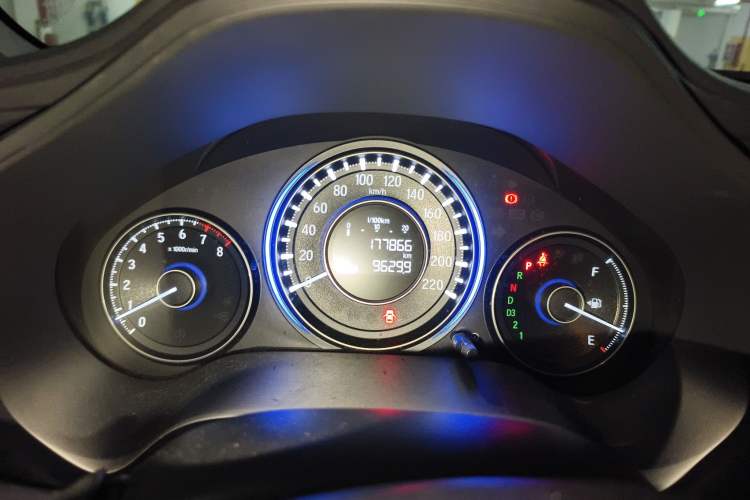 Used Honda Crider 2013 1.8L automatic comfort version
