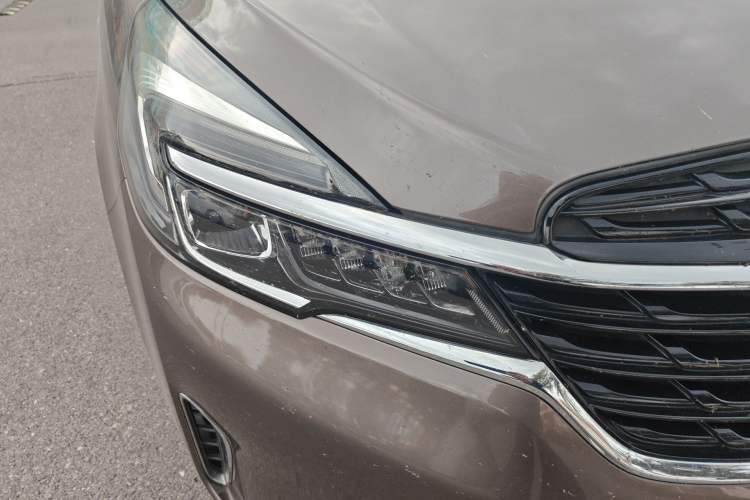 Used Buick GL8 2021 Land Cruiser Executive Class 652T Luxury Model