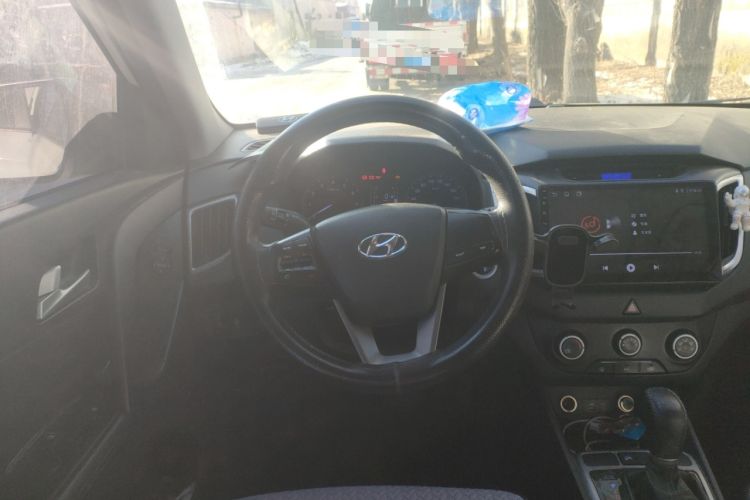 Used Hyundai ix25 2015 1.6L Automatic Two-Wheel Drive Smart GLS Trim Steering Wheel