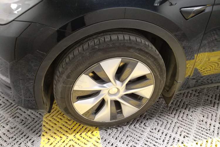 Used Tesla Model Y 2021 Standard Range Rear-Wheel Drive Version