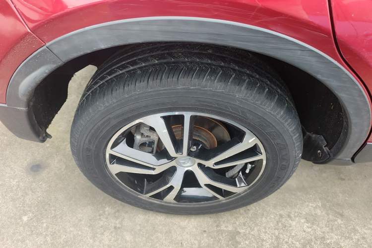 Used JMC Yusheng S330 2016 1.5L GTDi Automatic Two-Wheel Drive Prestige Edition
