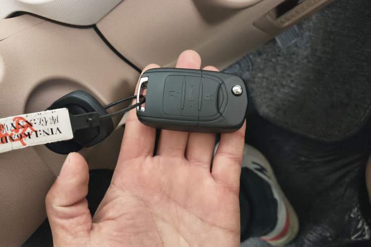 Used Wuling Hongguang MINIEV 2025 Four-Door Version Advanced Edition Vehicle Key