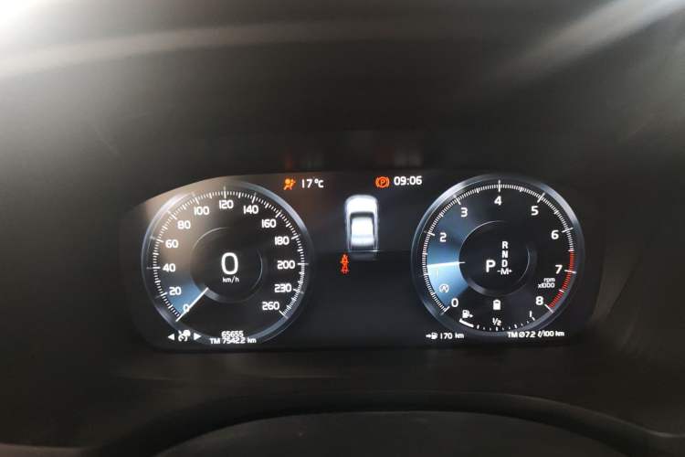 Used Volvo S60 2022 B4 Zhiyuan Luxury Edition
