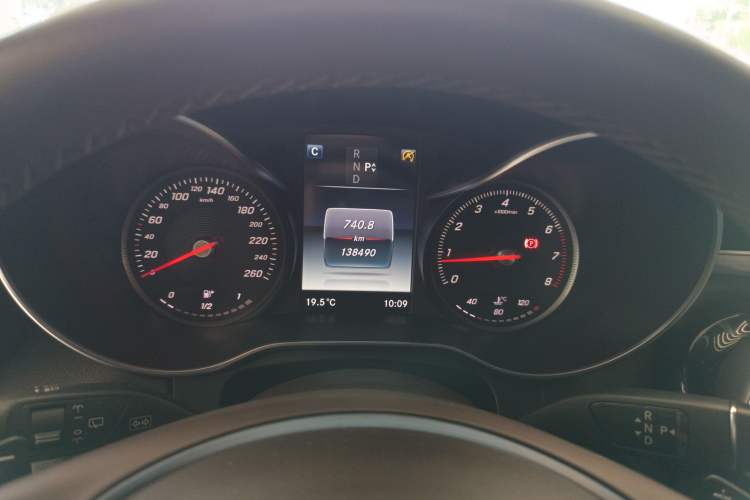 Used Mercedes-Benz GLC 2016 GLC 200 4MATIC
