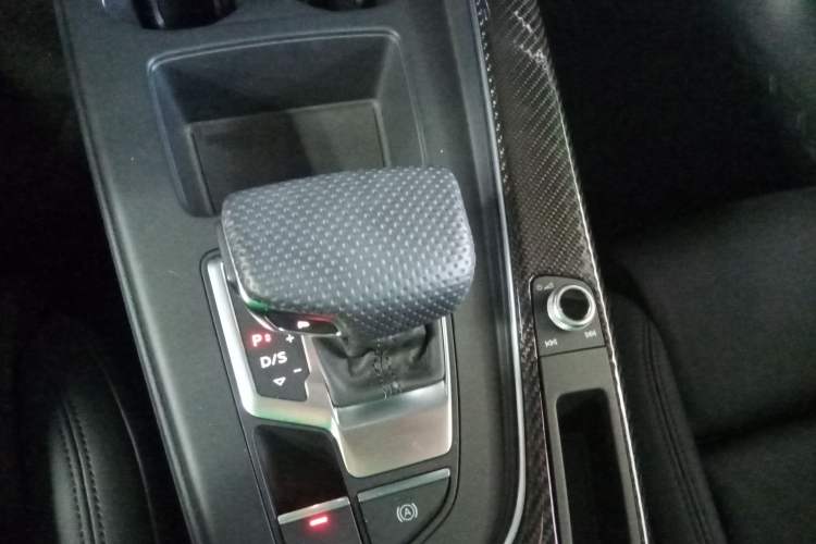 Used Audi A5 2021 Sportback 45 TFSI quattro Prestige Dynamic Edition Gear Lever