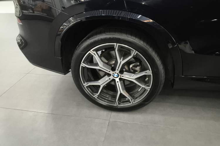 Used BMW X5 2023 xDrive 30Li Luxury M Sport Night Edition Package
