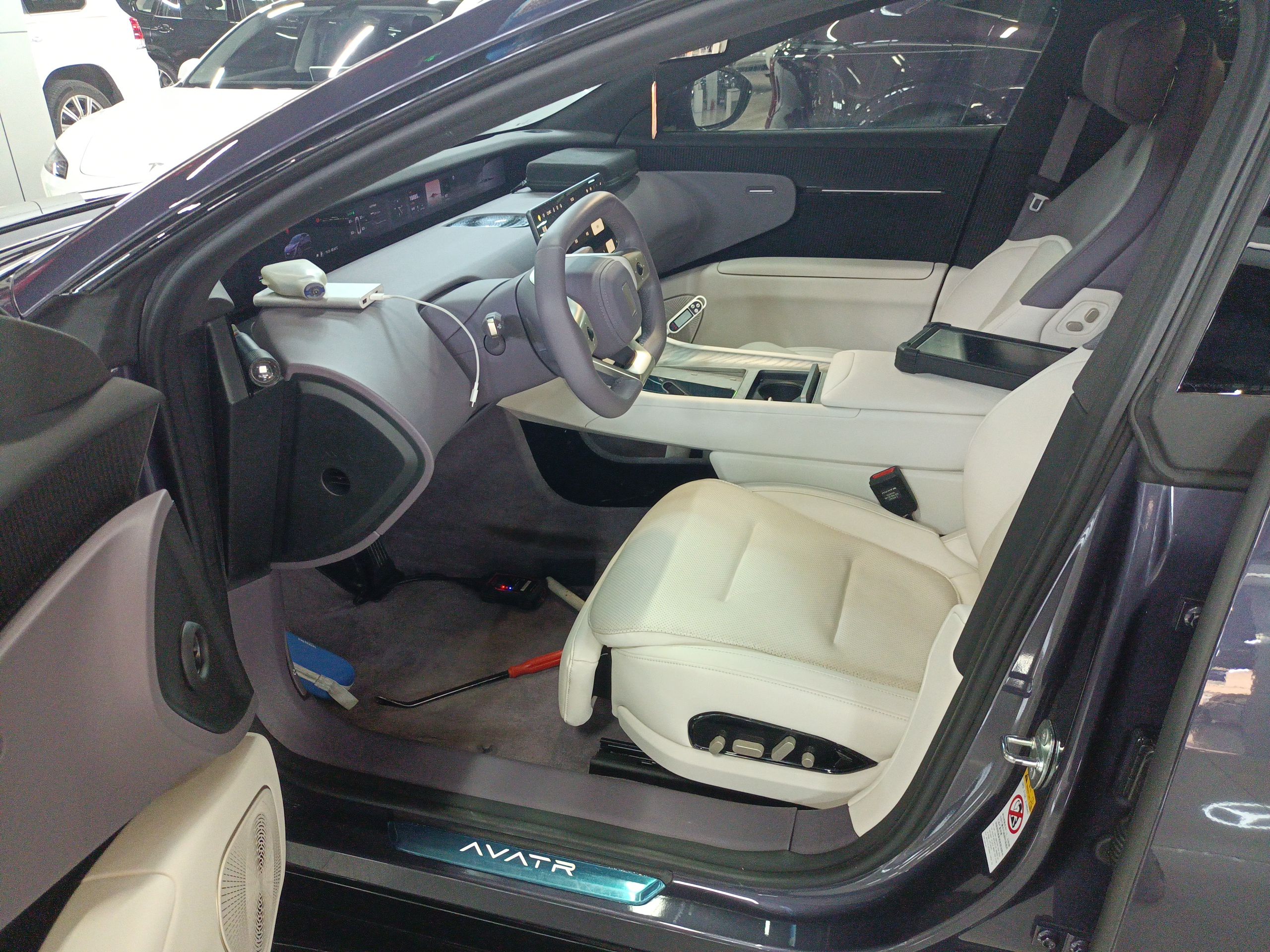 Переднее сиденье в автомобиле