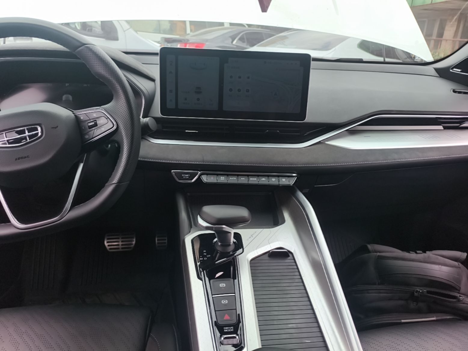 Geely Auto Preface 2024 2.0TD Xiaohan Edition — снимка 15