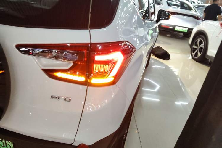 Used BYD Yuan Pro 2023 401 km Deluxe Version
