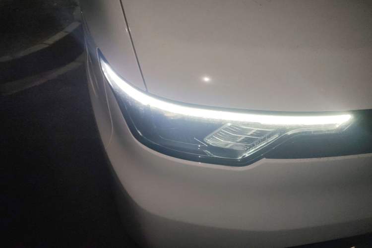 Used JMC E Fushun 2025 Model, Open Window Version, 53.58 kWh, Mid-axle, Mid-roof
