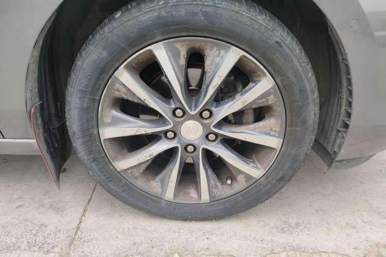 Used Buick GL6 2018 18T 6-Seater Prestige Model
